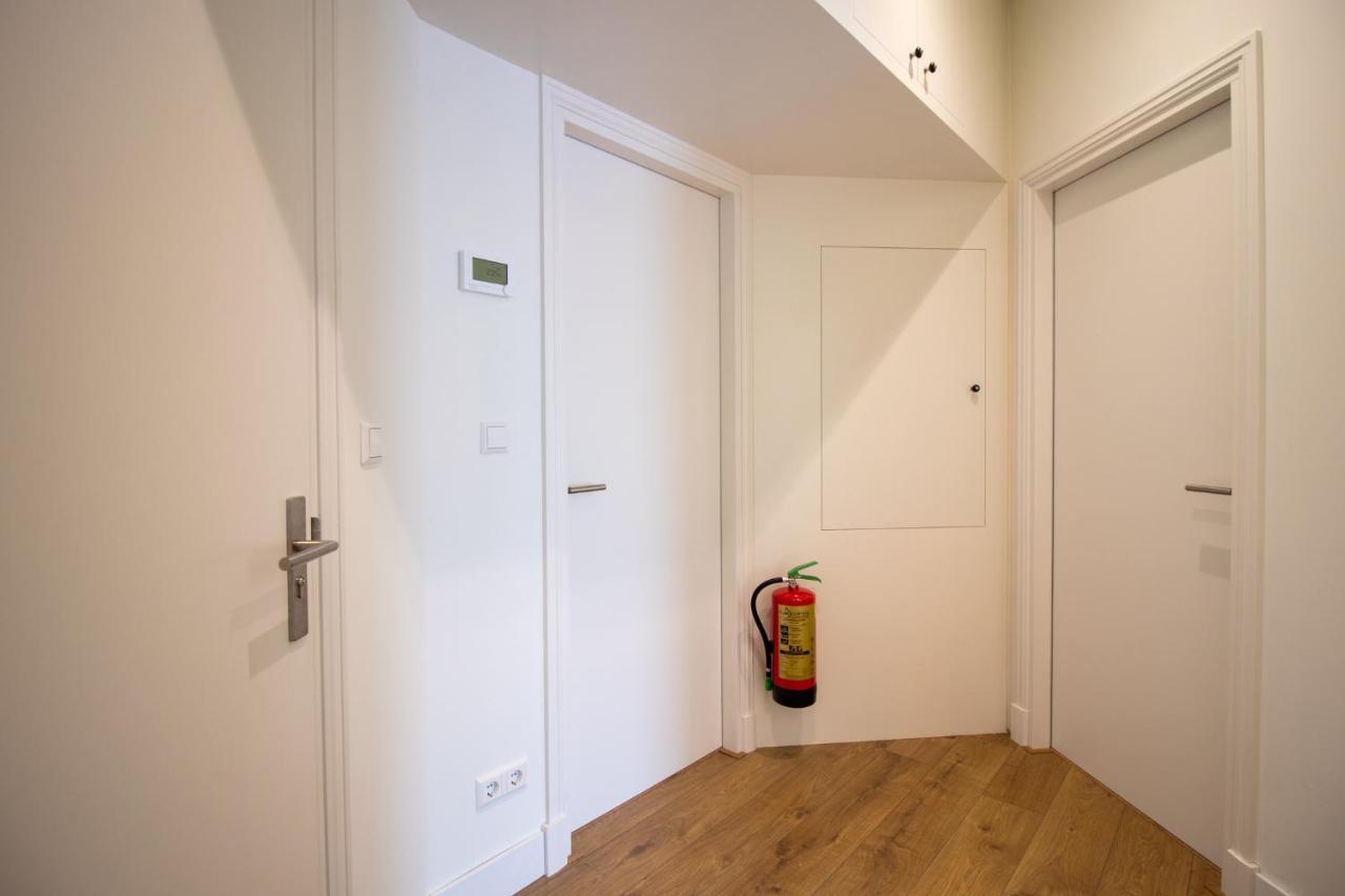 Escamp Apartments กรุงเฮก ภายนอก รูปภาพ